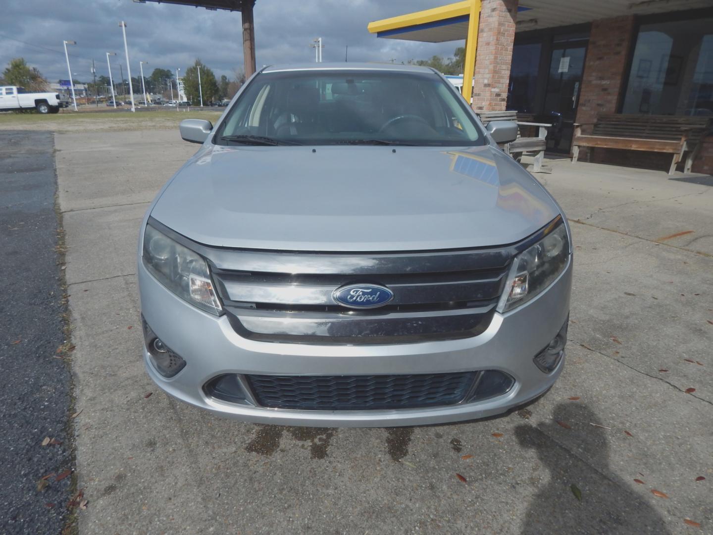 2011 Silver Metallic /Charcoal Leather Ford Fusion Sport (3FAHP0KC4BR) with an 3.5L V6 engine, Automatic transmission, located at 3120 W Tennessee St, Tallahassee, FL, 32304-1002, (850) 575-6702, 30.458841, -84.349648 - Used Car Supermarket is proud to present you with this loaded immaculate 2011 Ford Fusion Sport V6 with leather and sunroof. Used Car Supermarket prides itself in offering you the finest pre-owned vehicle in Tallahassee. Used Car Supermarket has been locally family owned and operated for over 48 yea - Photo#2